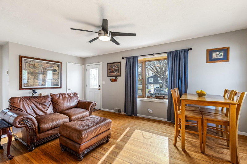8805 Emerson Avenue S - Photo 8