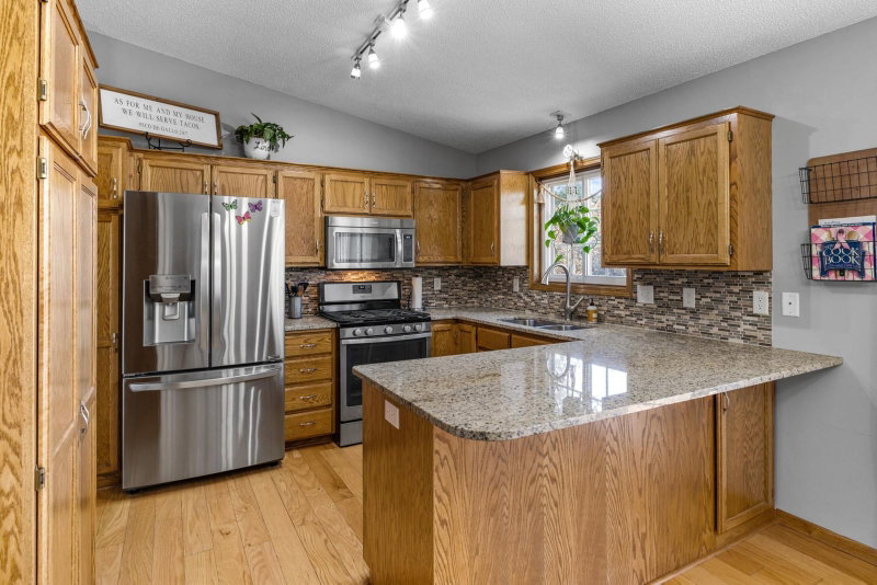 7884 77th Street S - Photo 12