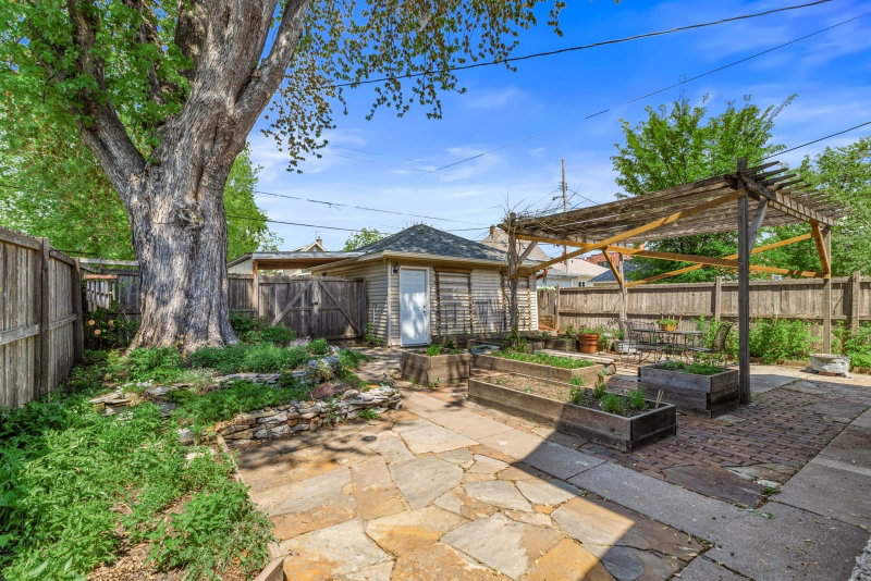 801 Juno Avenue - Photo 36