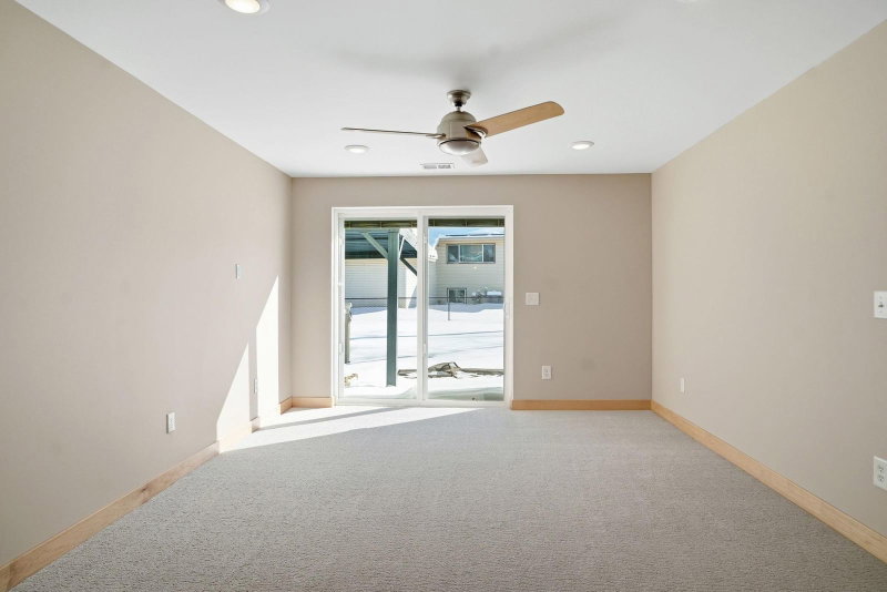 1162 Lakewood Drive S - Photo 77