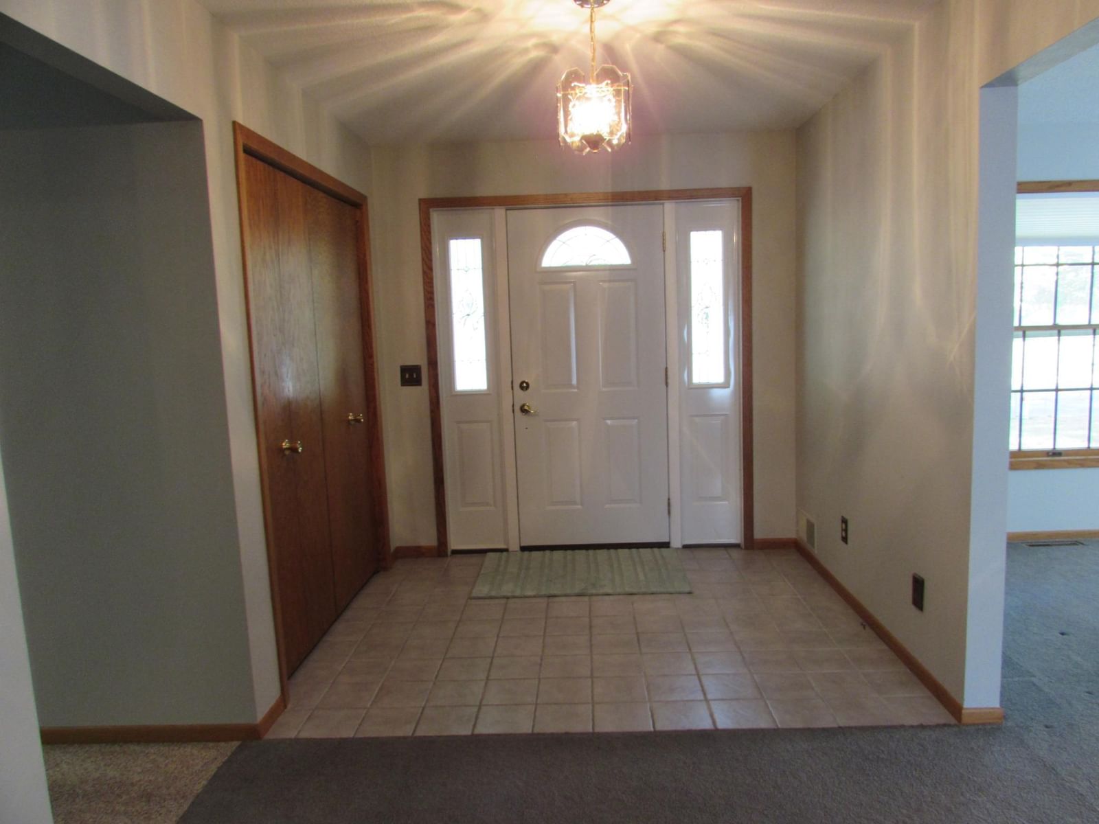 1700 Knollwood Drive