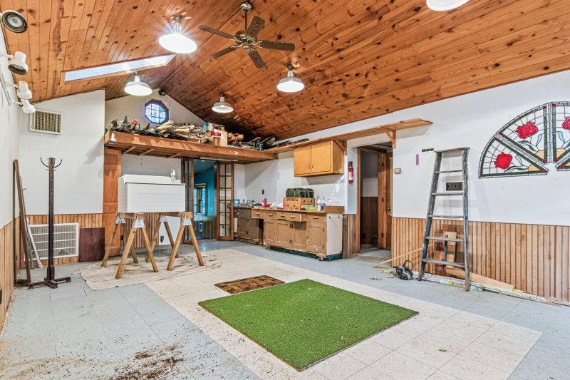 4024 Wood End Drive - Photo 17