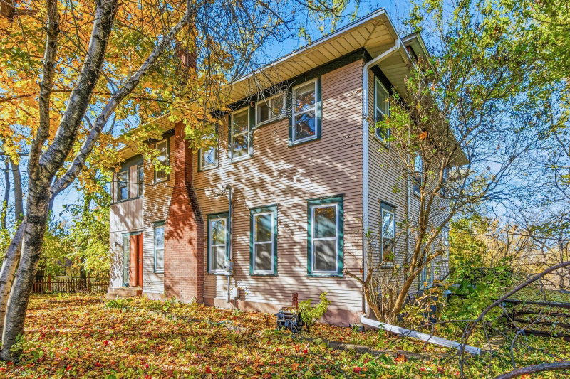 4024 Wood End Drive - Photo 7