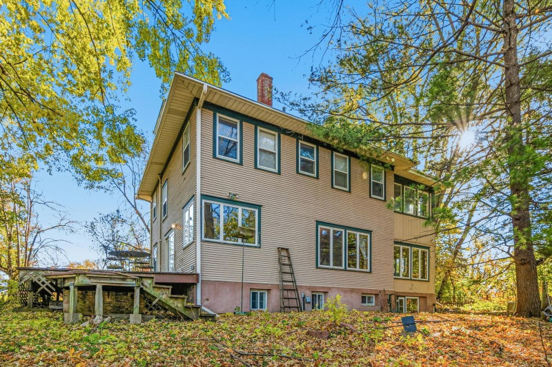 4024 Wood End Drive - Photo 9