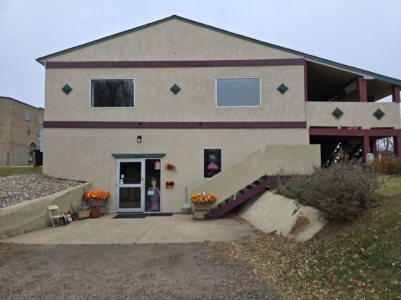 514 Summit Avenue - Photo 2