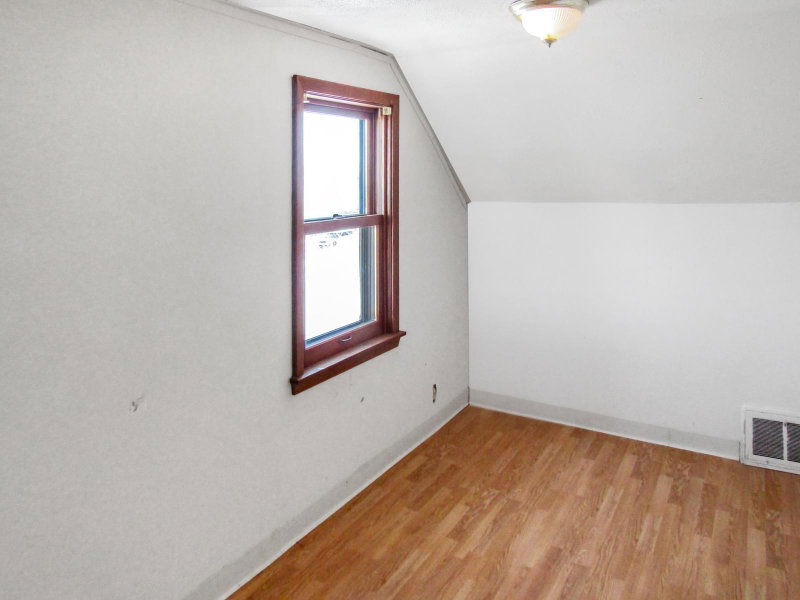 1536 E 66th Street - Photo 7
