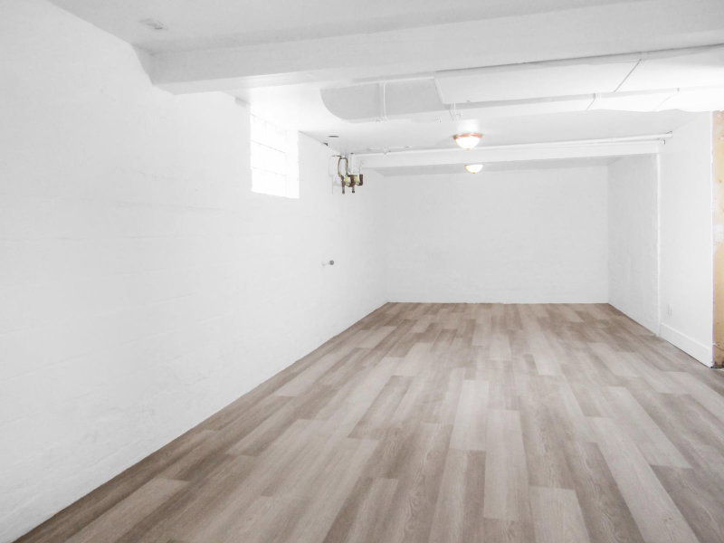 1536 E 66th Street - Photo 9