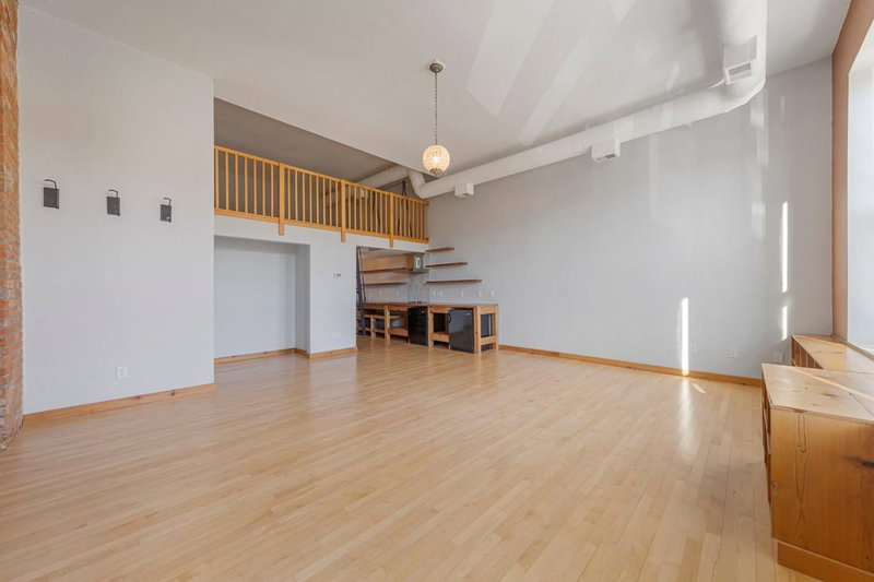 500 Division Street S #7 - Photo 18