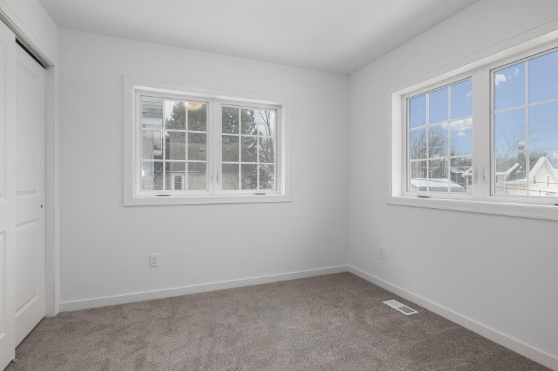 2030 James Avenue N - Photo 16