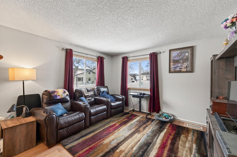 6530 83rd Court N - Photo 4