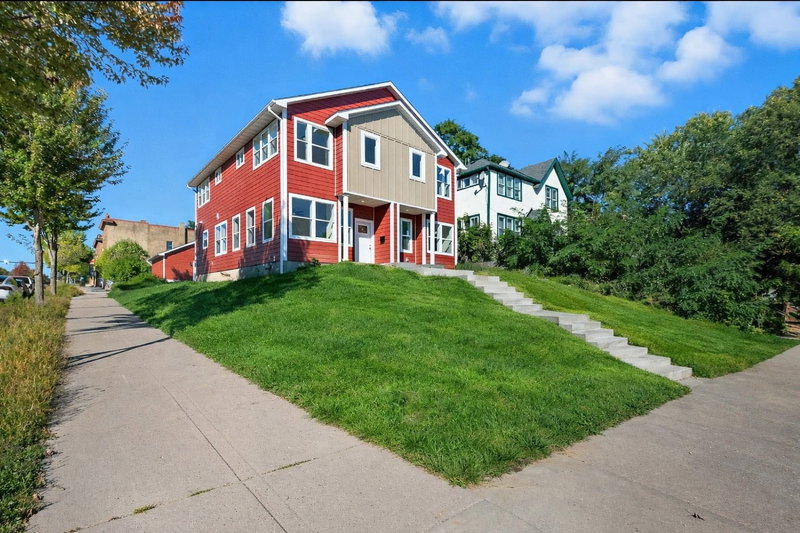 3201 N 6th Street