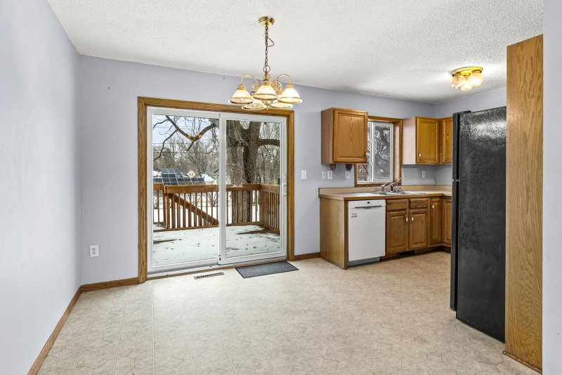 529 5th Avenue E - Photo 11