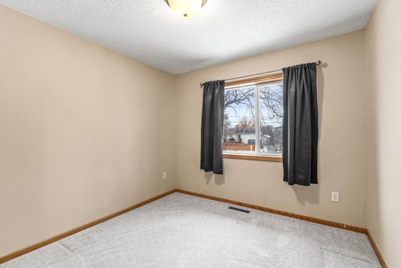 529 5th Avenue E - Photo 18