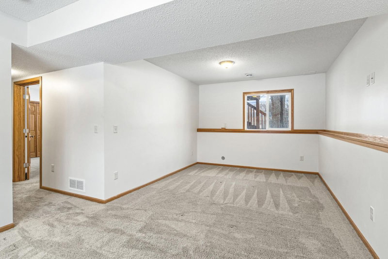 529 5th Avenue E - Photo 22