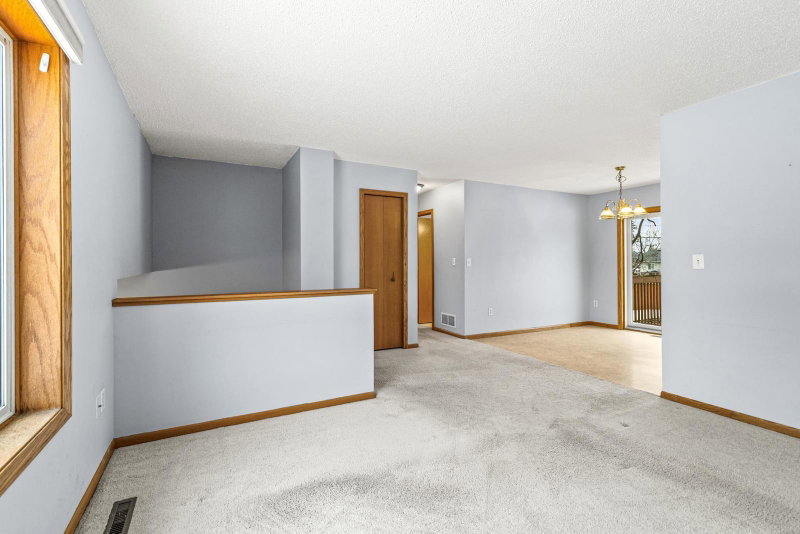 529 5th Avenue E - Photo 8