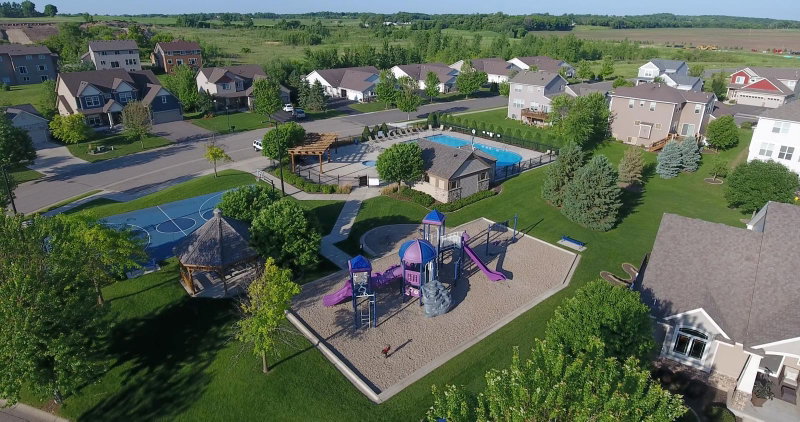 1083 Shoreview Drive - Photo 32