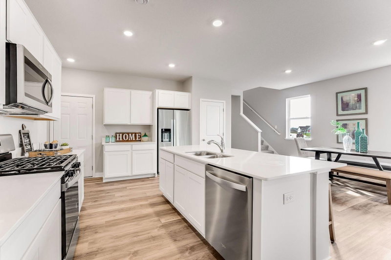 1083 Shoreview Drive - Photo 6