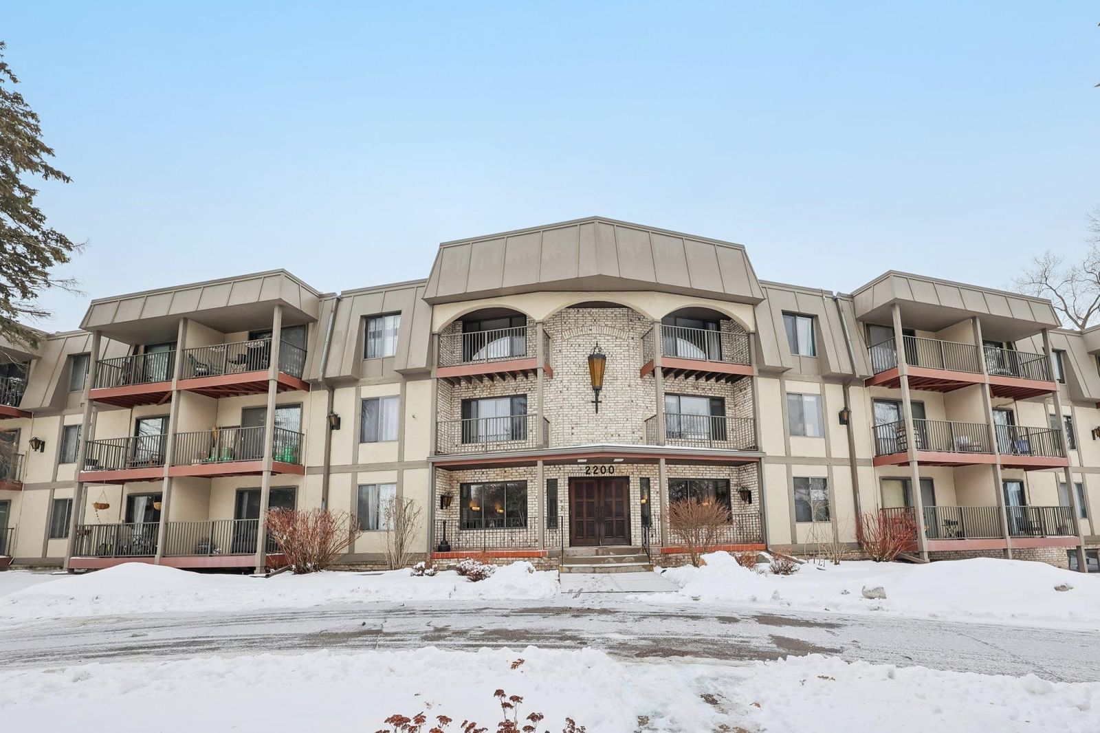 2200 Nevada Avenue S #316