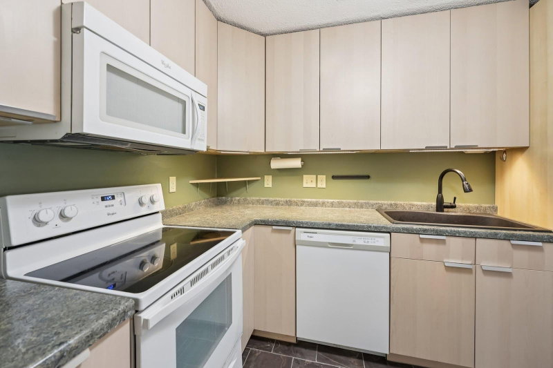 2200 Nevada Avenue S #316 - Photo 13