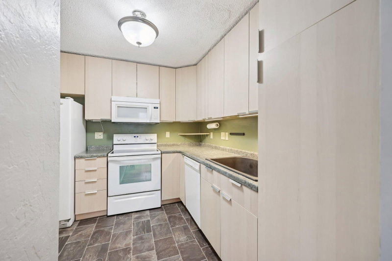 2200 Nevada Avenue S #316 - Photo 10