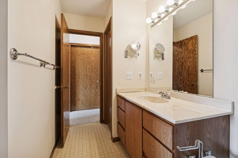 2406 County Road D W #4 - Photo 12