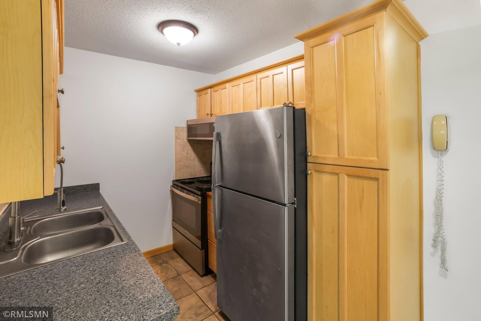 2446 Aldrich Avenue S #108