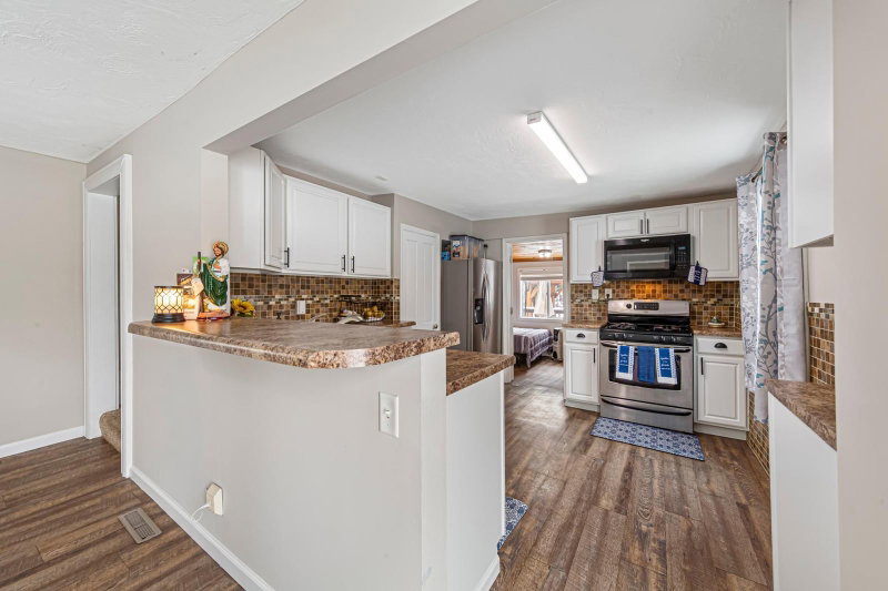 1322 1st Avenue NE - Photo 10