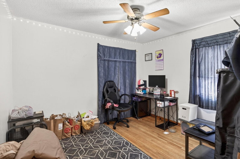 913 Russell Street - Photo 9