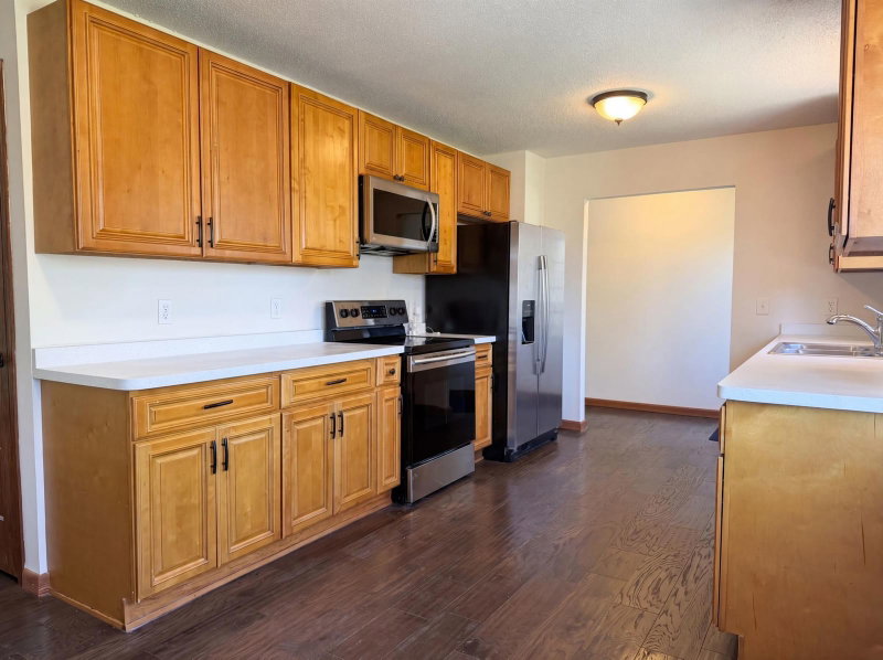 18817 Kenwood Trail - Photo 2