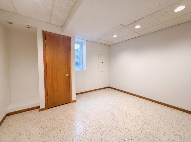 18817 Kenwood Trail - Photo 16