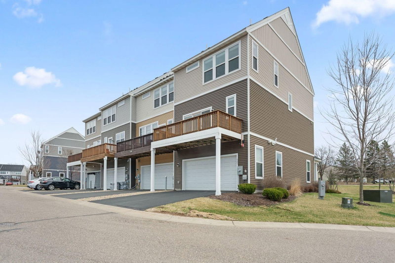623 Satori Way - Photo 2