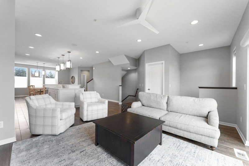 623 Satori Way - Photo 8