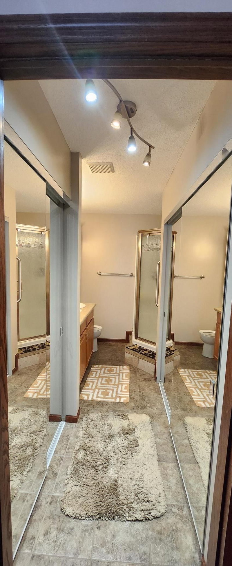 2800 Hillsboro Avenue N #111 - Photo 7