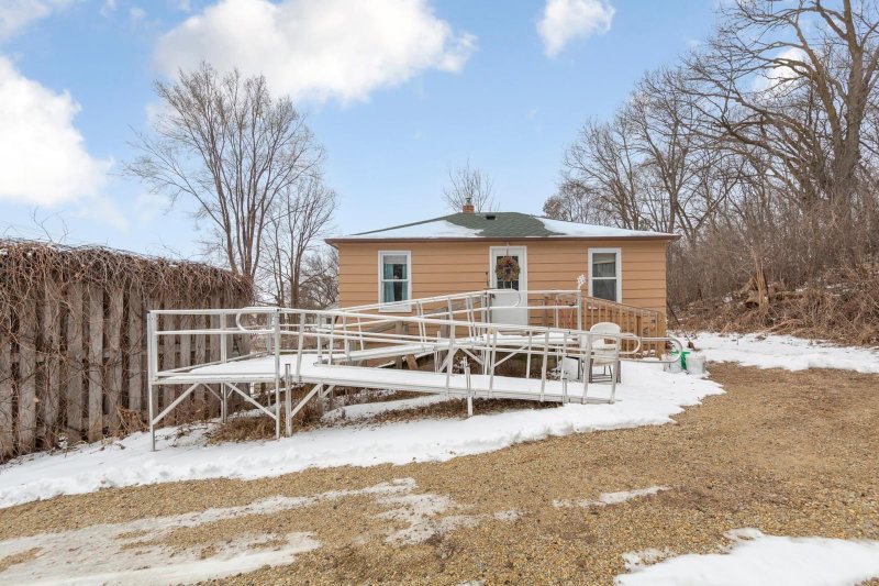 19823 Roberds Lake Boulevard - Photo 8