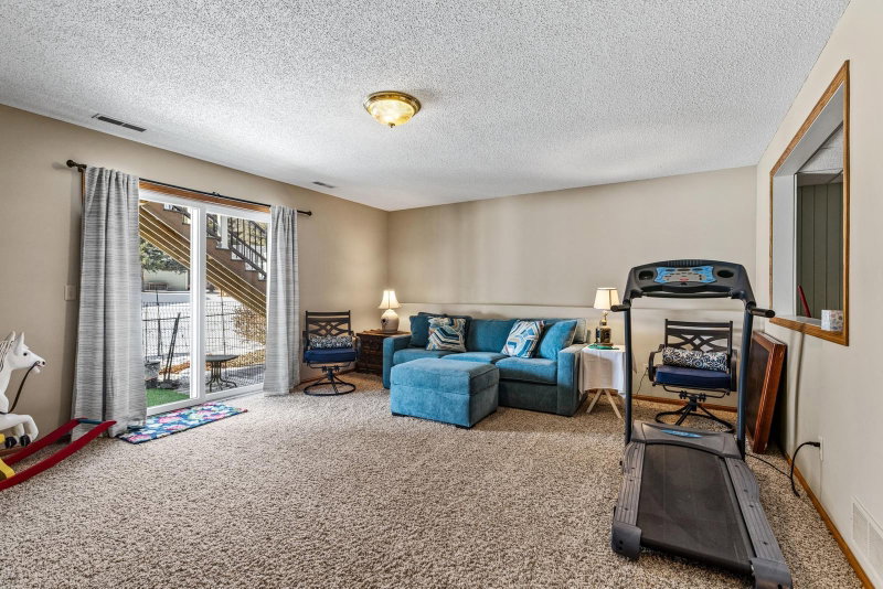 13898 56th Street N - Photo 27