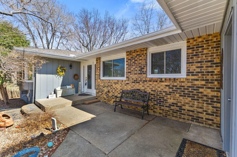 13641 Heather Street NW - Photo 2