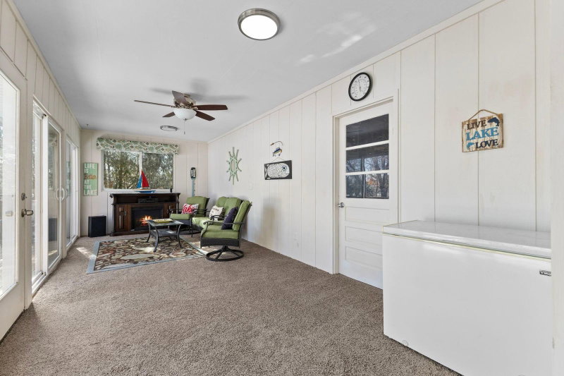 13641 Heather Street NW - Photo 21