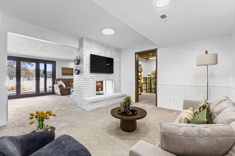13641 Heather Street NW - Photo 34