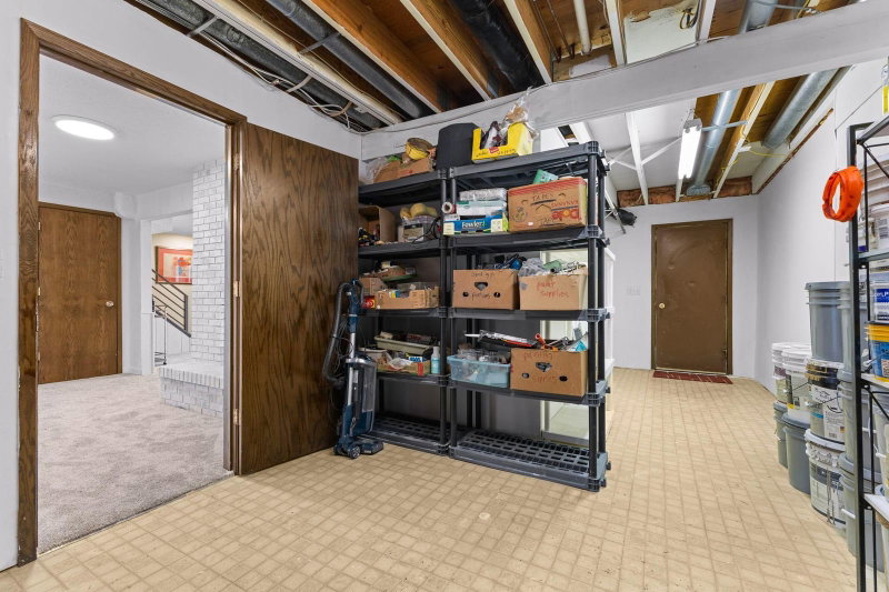 13641 Heather Street NW - Photo 36