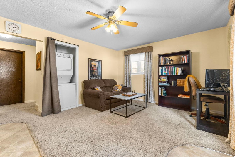 13641 Heather Street NW - Photo 41