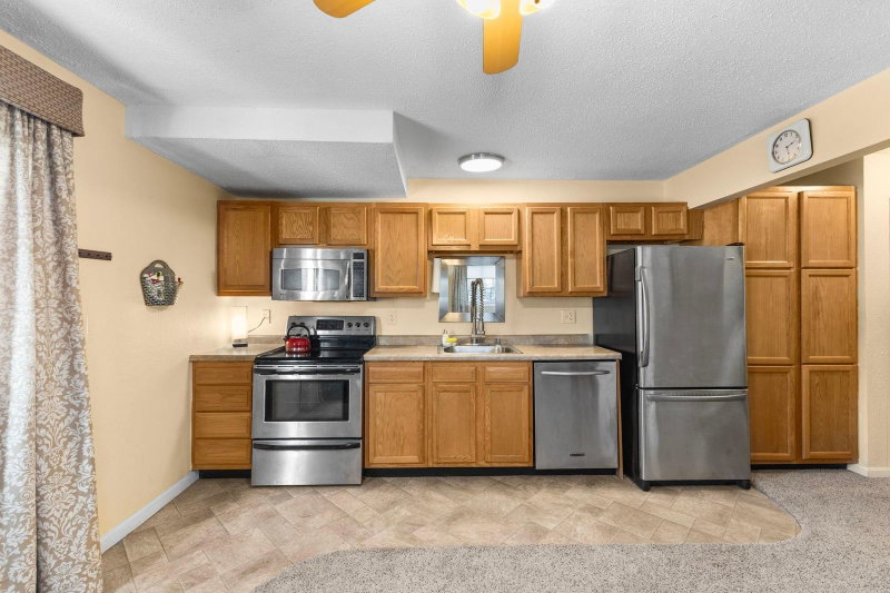 13641 Heather Street NW - Photo 43