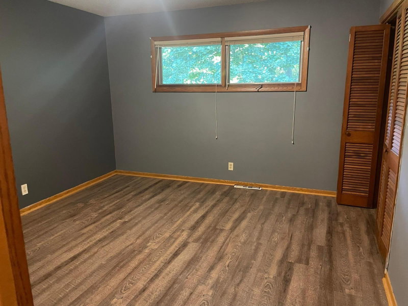2216 Orwell Court N - Photo 22