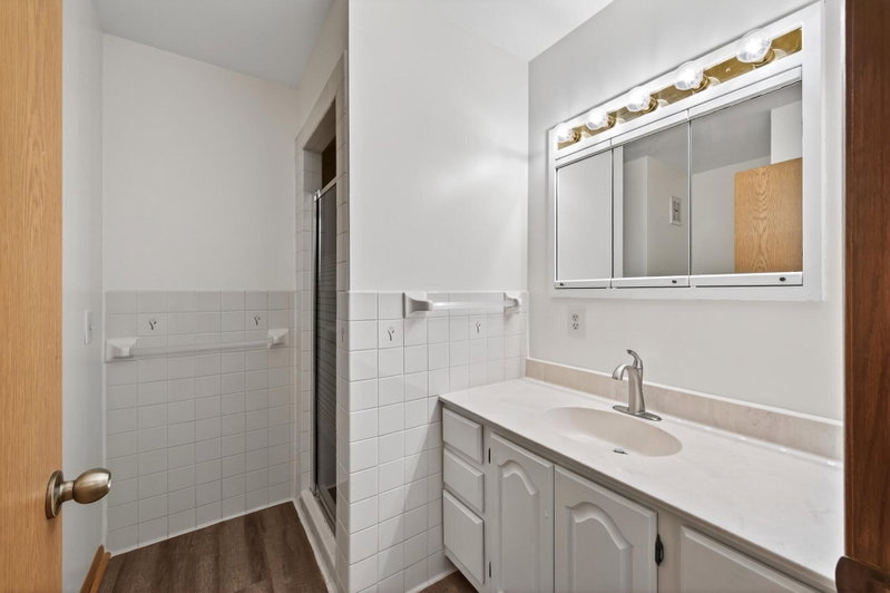 2216 Orwell Court N - Photo 28