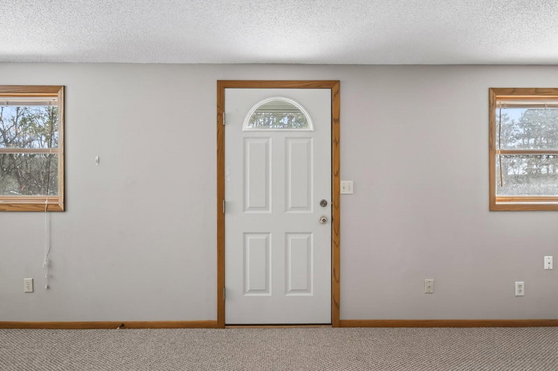 2216 Orwell Court N - Photo 33