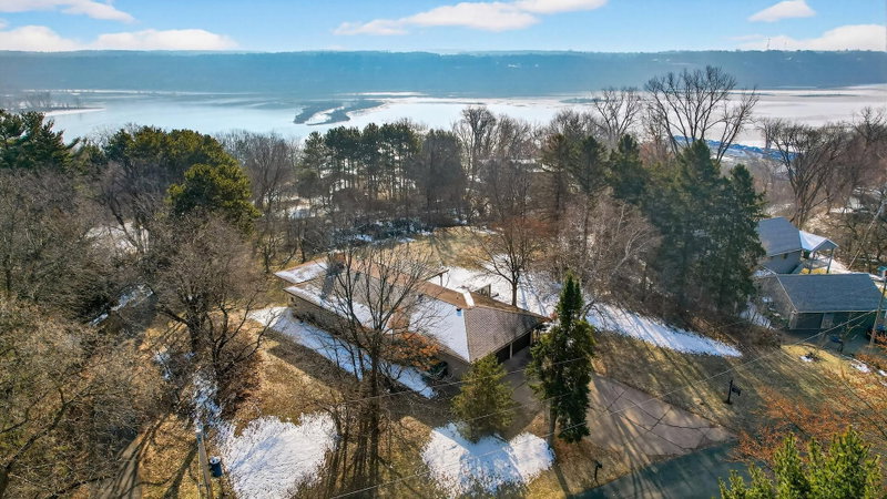 2216 Orwell Court N - Photo 65
