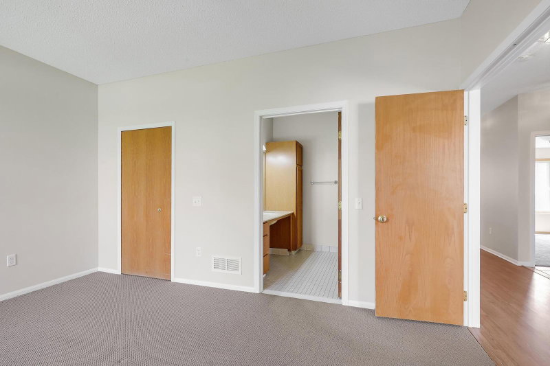 7592 Hinton Park Avenue S - Photo 32