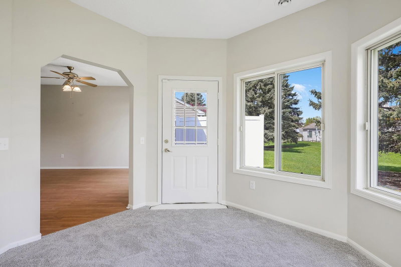 7592 Hinton Park Avenue S - Photo 35