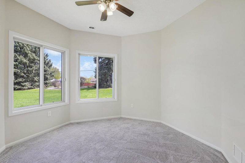 7592 Hinton Park Avenue S - Photo 36