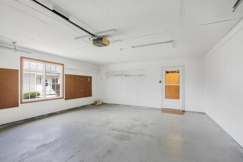 7592 Hinton Park Avenue S - Photo 45
