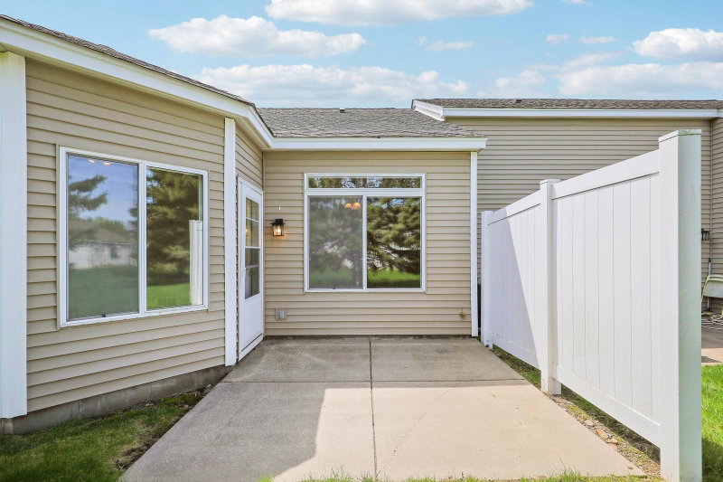 7592 Hinton Park Avenue S - Photo 47